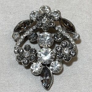 Vintage Silver Tone Rhinestone Brooch